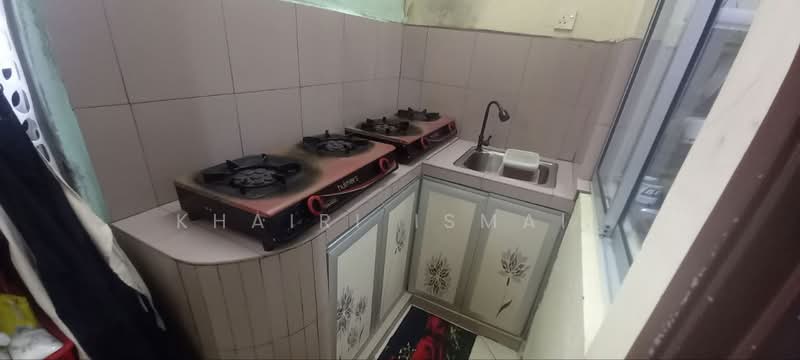 1-storey Terraced House for Sale in Bukit Indah 2 (Iskandar Puteri (Nusajaya)) - Khairi Ismail - Kitchen - PropertyGuru.com.my