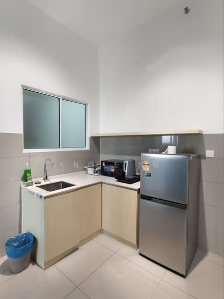 Service Residence for Rent at Amber Cove - Angie Ng - Kitchen - PropertyGuru.com.my