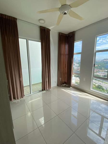 Kondominium untuk Disewa di Green Residence - Vincent Lee - Balcony - PropertyGuru.com.my