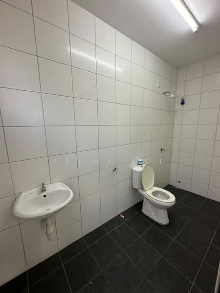 Bungalow for Sale in Taman Sri Lambak (Kluang) - Penny Koi - PropertyGuru.com.my