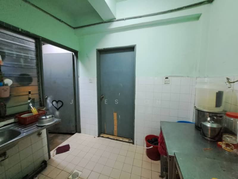 Kedai / Pejabat untuk Dijual di Pusat Bandar Puchong (Puchong) - James Loh - Kitchen - PropertyGuru.com.my