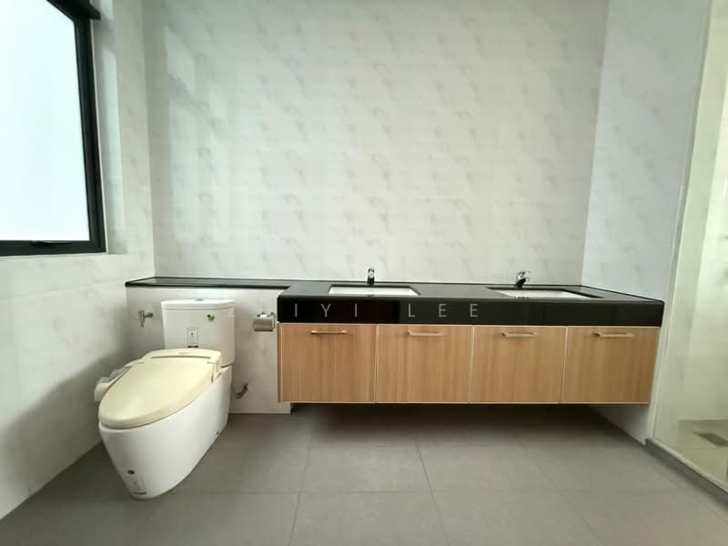 Apartment for Sale at Molek Pine 4 - Zhiyi Lee - Bathroom - PropertyGuru.com.my