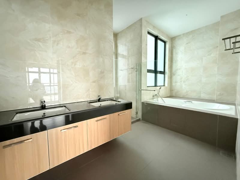 Apartment for Sale at Molek Pine 4 - Zhiyi Lee - Bathroom - PropertyGuru.com.my