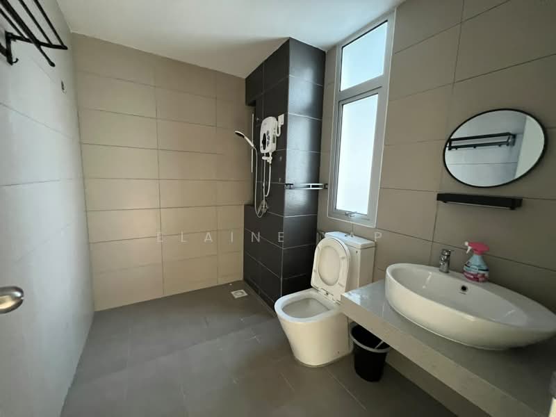 Servis Apartment untuk Disewa di MIRAI Residences - Elaine Yap - Bathroom - PropertyGuru.com.my