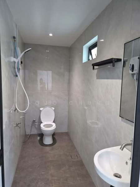 Rumah Teres 2 Tingkat untuk Disewa di Taman Johor Jaya (Johor Bahru) - Jojo Chung - Bathroom - PropertyGuru.com.my