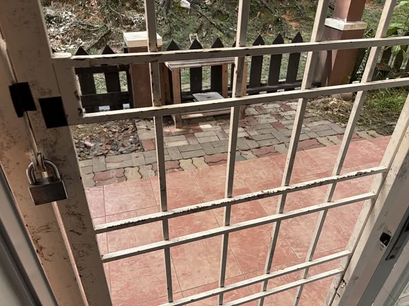 Apartment for Sale at D'shire Villa - RUBEN SOON - Patio - PropertyGuru.com.my