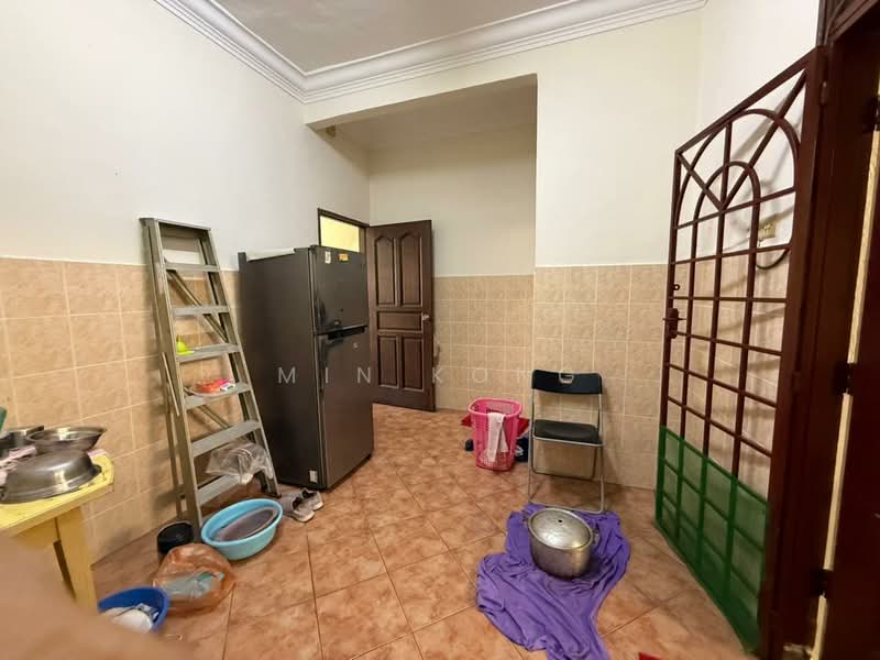 Rumah Teres 2 Tingkat untuk Dijual di Taman Skudai Baru (Skudai) - Min Kong - Kitchen - PropertyGuru.com.my