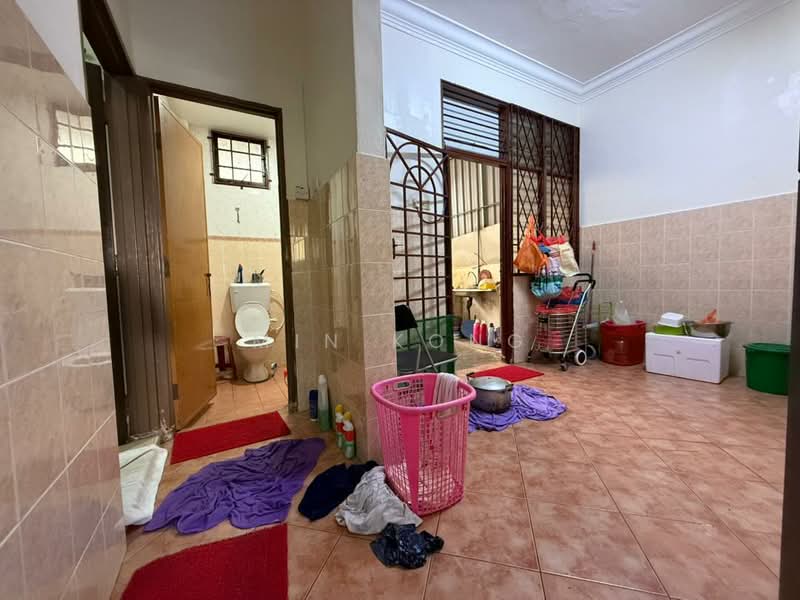 Rumah Teres 2 Tingkat untuk Dijual di Taman Skudai Baru (Skudai) - Min Kong - Bathroom - PropertyGuru.com.my