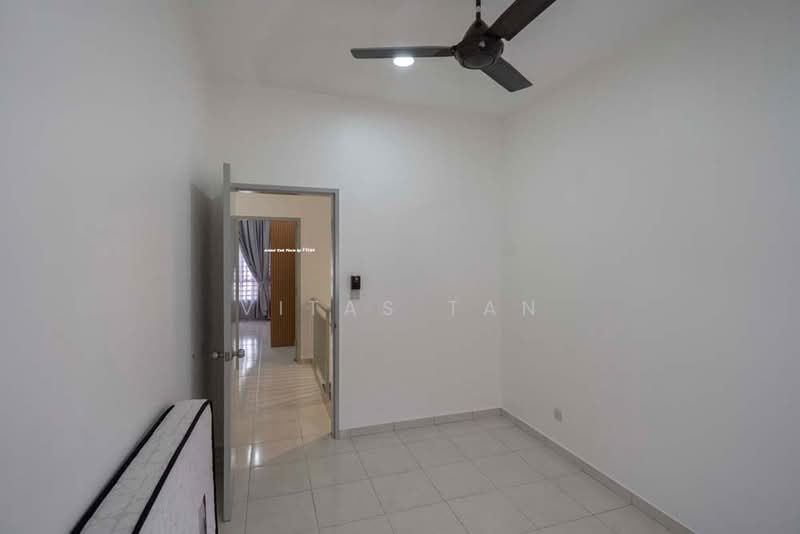 2-storey Terraced House for Sale in Seksyen U13 (Setia Alam) - Vitas Tan - Interior - PropertyGuru.com.my