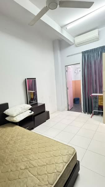 Semi-Detached House for Rent in Kuantan (Pahang) - Farah Hanan - Bedroom - PropertyGuru.com.my