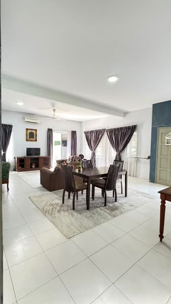 Semi-Detached House for Rent in Kuantan (Pahang) - Farah Hanan - Living Room - PropertyGuru.com.my