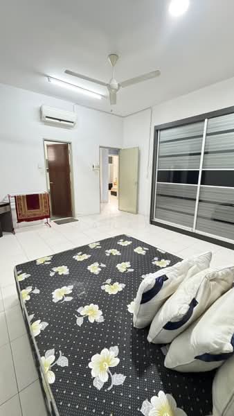 Semi-Detached House for Rent in Kuantan (Pahang) - Farah Hanan - Bedroom - PropertyGuru.com.my