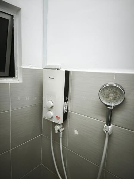 Pangsapuri untuk Disewa di Seri Molek Perdana - Shereen Wong - Bathroom - PropertyGuru.com.my