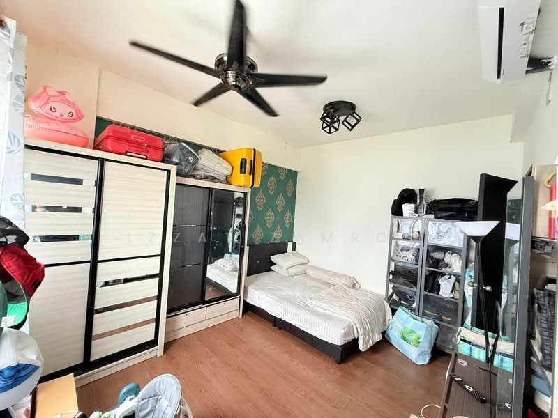 Apartment for Sale at Sutera Bayu Apartment - Izzat Zamros - Bedroom - PropertyGuru.com.my