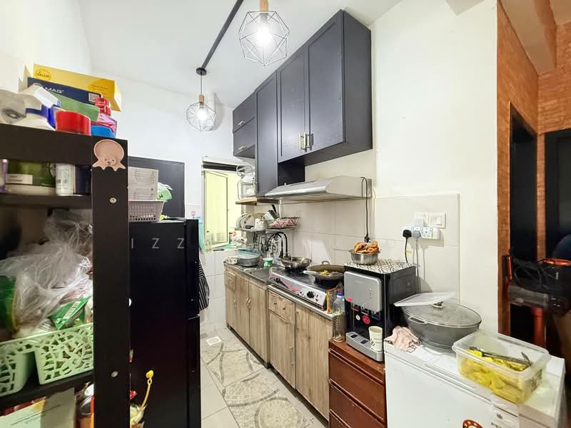 Apartment for Sale at Sutera Bayu Apartment - Izzat Zamros - Kitchen - PropertyGuru.com.my