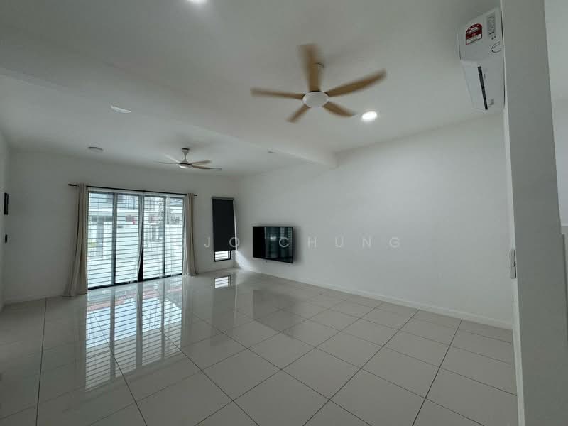 Rumah Teres untuk Disewa di Kulai (Johor) - Jojo Chung - Living Room - PropertyGuru.com.my