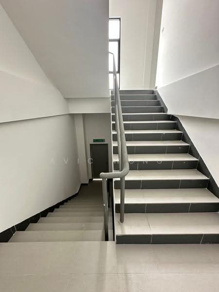 Detached Factory for Sale in Hi-Tech Industrial Park (Semenyih) - Avic Wong - Corridor - PropertyGuru.com.my