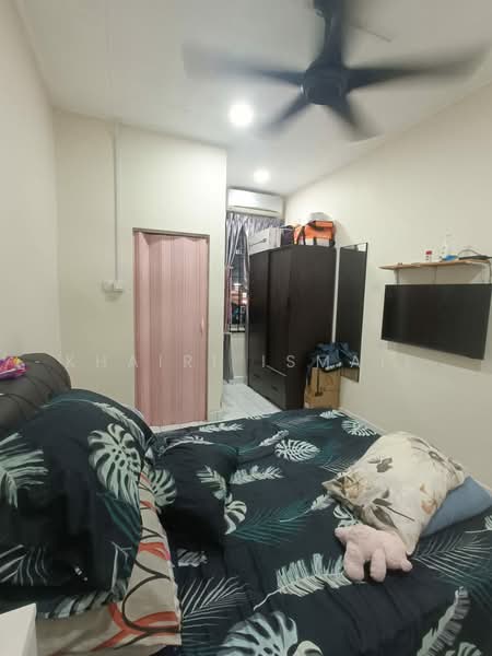 1-storey Terraced House for Sale in Taman Megah Ria (Masai) - Khairi Ismail - Bedroom - PropertyGuru.com.my