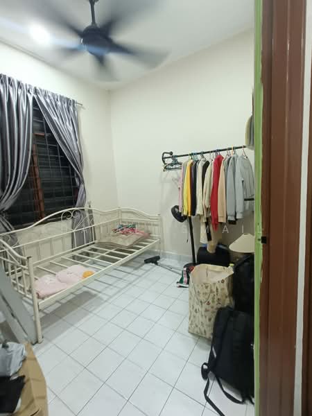 1-storey Terraced House for Sale in Taman Megah Ria (Masai) - Khairi Ismail - Bedroom - PropertyGuru.com.my