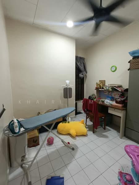 1-storey Terraced House for Sale in Taman Megah Ria (Masai) - Khairi Ismail - Study - PropertyGuru.com.my