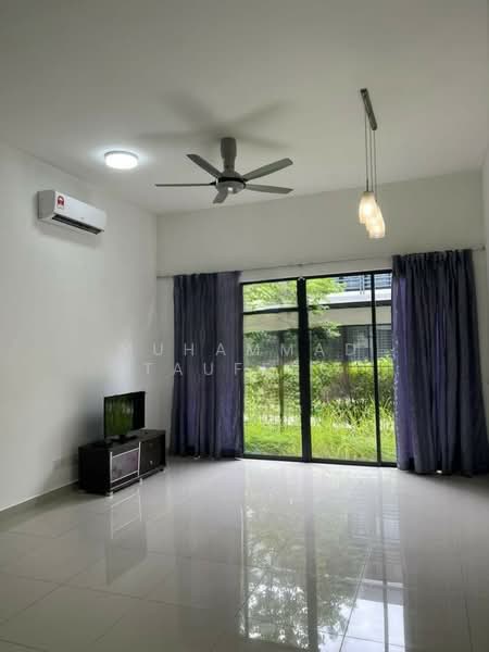 2-storey Terraced House for Rent in Telok Panglima Garang (Selangor) - Muhammad Taufeeq - Living Room - PropertyGuru.com.my