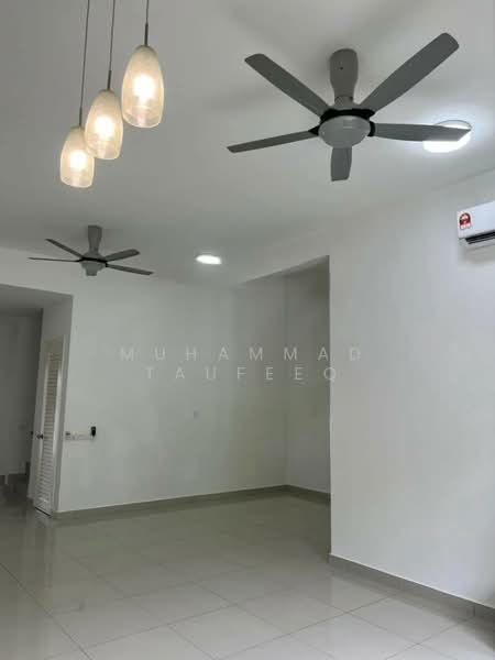 2-storey Terraced House for Rent in Telok Panglima Garang (Selangor) - Muhammad Taufeeq - Living Room - PropertyGuru.com.my