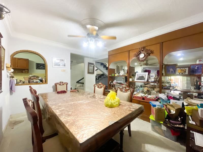 2-storey Terraced House for Sale in Seksyen 4 (Shah Alam) - Ashraff Daniel - Dining Room - PropertyGuru.com.my