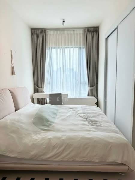 Service Residence for Sale at Residensi Solaris Parq - Vincent Lau - Bedroom - PropertyGuru.com.my