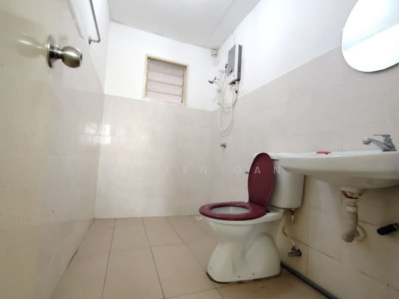 Condominium for Sale at Sierra Residency - Hacken Gan - Bathroom - PropertyGuru.com.my