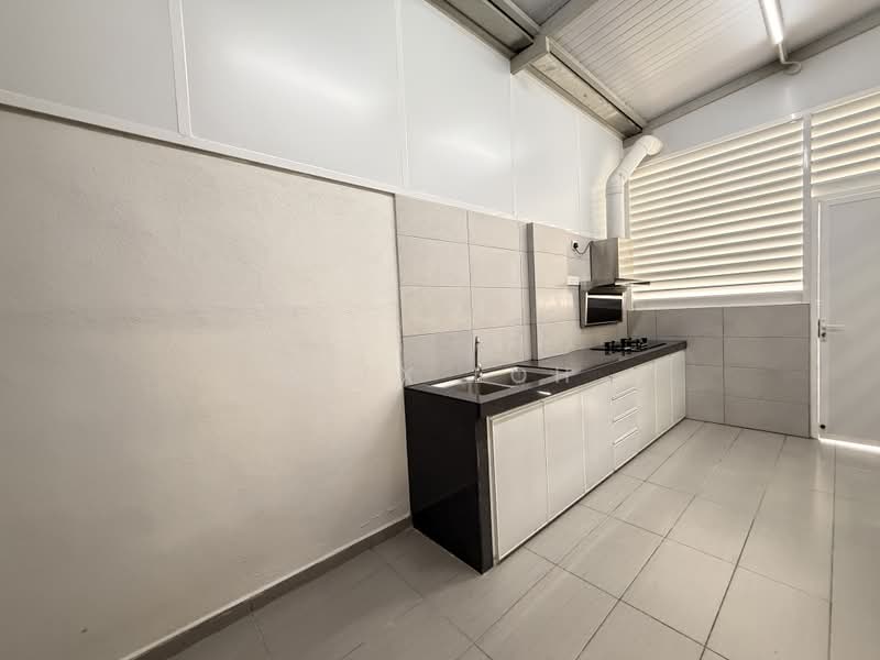 Semi-Detached House for Rent in Taman Bukit Indah (Kuah) - Alex Loh - Kitchen - PropertyGuru.com.my