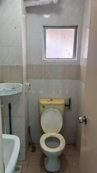 Apartment for Rent at Flora Damansara Apartment - Tom Lee - Bathroom - PropertyGuru.com.my