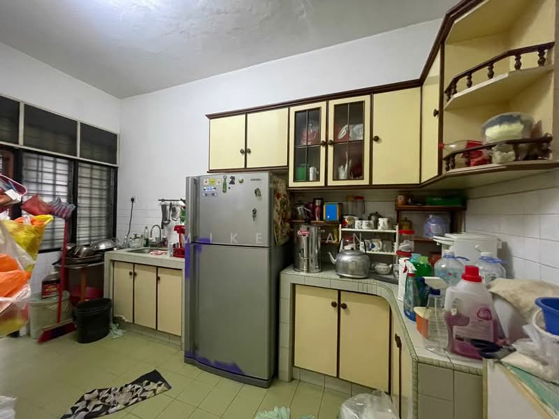2-storey Terraced House for Sale in Taman Damai Jaya (Cheras) - Mike Yan - Kitchen - PropertyGuru.com.my