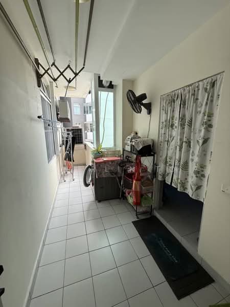 Kondominium untuk Dijual di The Seed Taman Sutera Utama - Sherlin To - Balcony - PropertyGuru.com.my