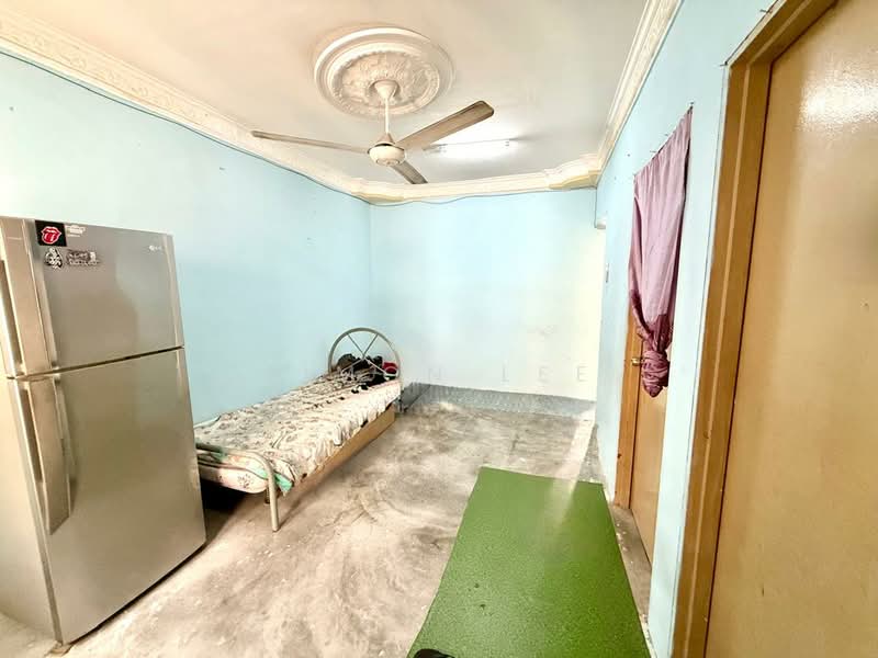 Rumah Flat untuk Dijual di Pangsapuri Seri Perantau - Simon Lee - Bedroom - PropertyGuru.com.my