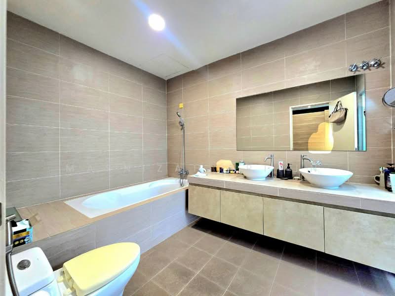 Rumah Teres 2 Tingkat untuk Dijual di Cyberjaya (Selangor) - Masnizah Arifin - Bathroom - PropertyGuru.com.my