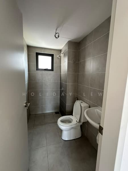 Servis Apartment untuk Disewa di Jernih Residence - Holiday Lew - Bathroom - PropertyGuru.com.my