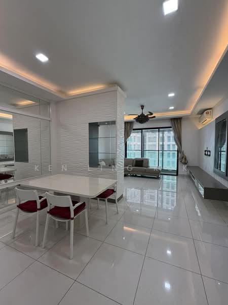 Servis Apartment untuk Dijual di Isola - Ken Ling Kok - Living Room - PropertyGuru.com.my