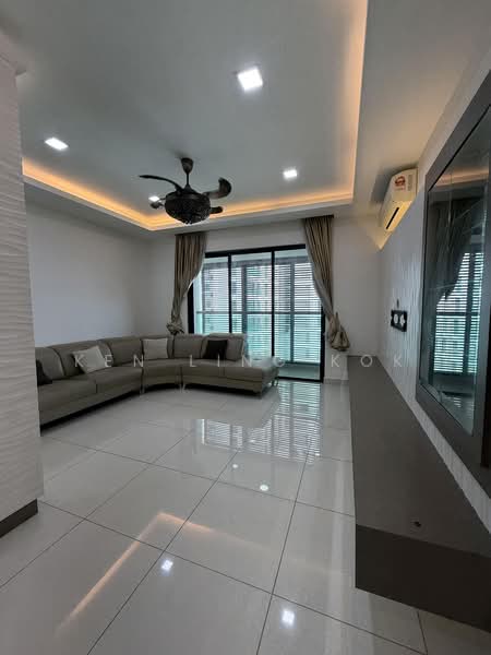 Servis Apartment untuk Dijual di Isola - Ken Ling Kok - Living Room - PropertyGuru.com.my