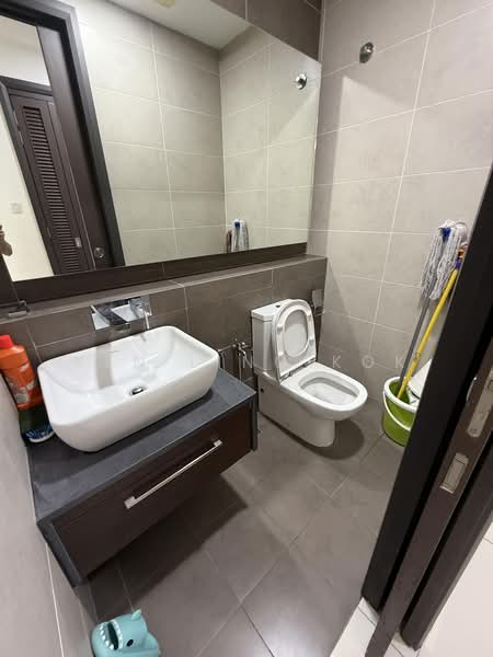 Servis Apartment untuk Dijual di Isola - Ken Ling Kok - Bathroom - PropertyGuru.com.my