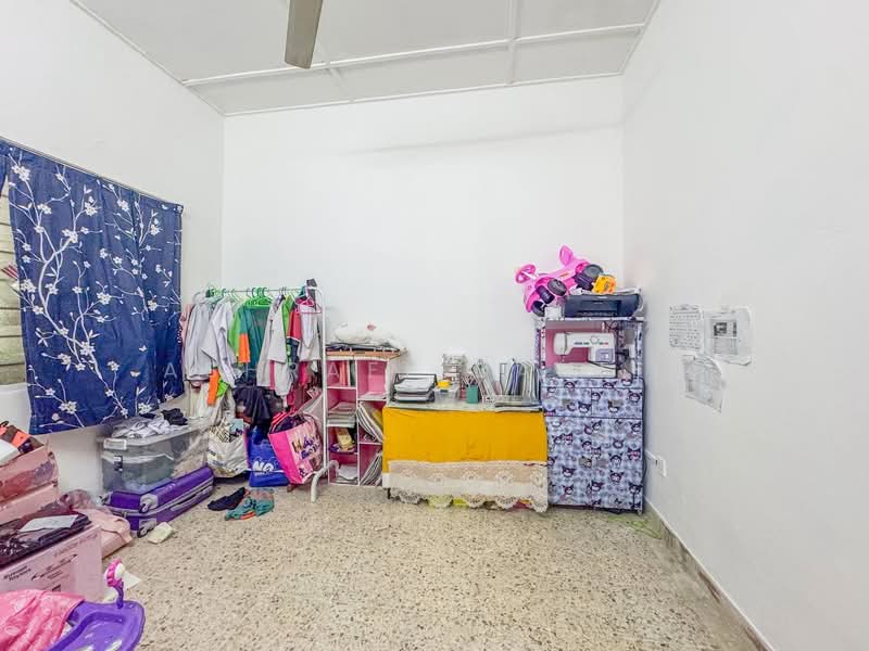 Rumah Teres 1 Tingkat untuk Dijual di Taman Bukit Mewah (Kajang) - Ashraff Daniel - Study - PropertyGuru.com.my