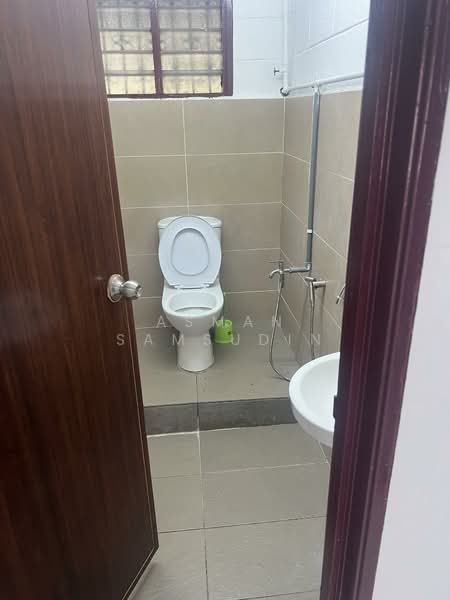 1-storey Terraced House for Rent in Shah Alam (Selangor) - Asman Samsudin - Bathroom - PropertyGuru.com.my