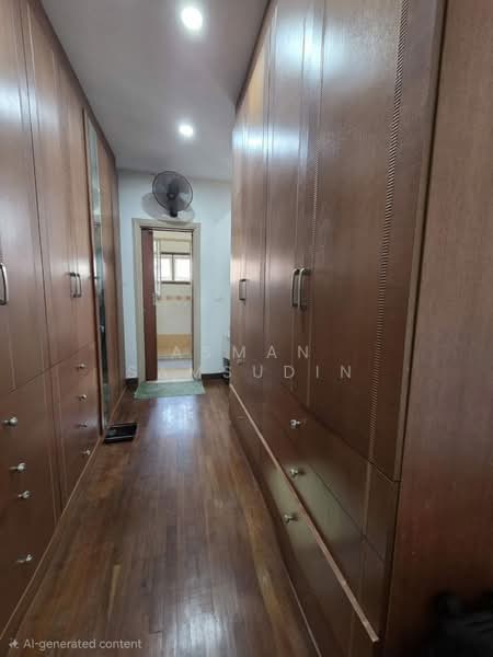 2-storey Terraced House for Rent in Bukit Jelutong (Shah Alam) - Asman Samsudin - Corridor - PropertyGuru.com.my