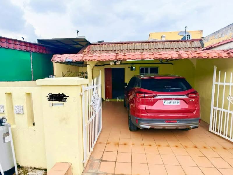1-storey Terraced House for Sale in Puchong (Selangor) - Hazeman Omar - Exterior - PropertyGuru.com.my