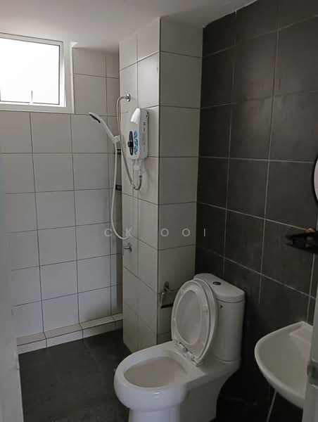 Condominium for Rent at Fairview Residence - CK Ooi - Bathroom - PropertyGuru.com.my