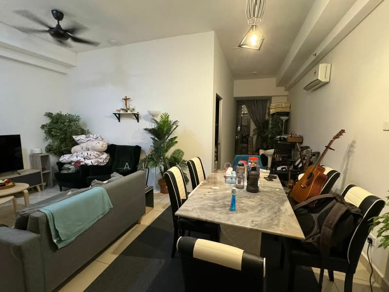 Kondominium untuk Disewa di Vivo Residential Suites - Alex Low - Living Room - PropertyGuru.com.my