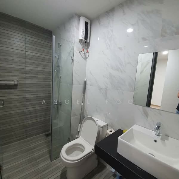 Servis Apartment untuk Dijual di Emporis - Angel Foo - Bathroom - PropertyGuru.com.my