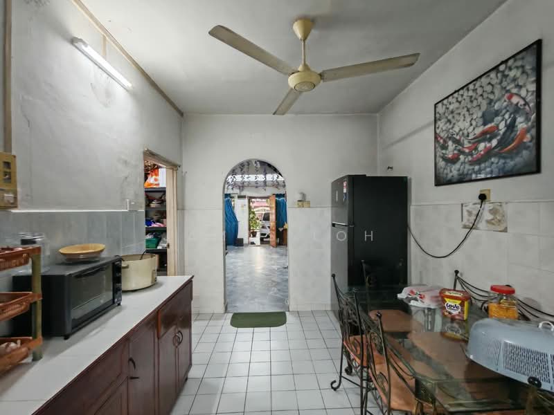 Terraced House for Sale in Taman Pinggiran Senawang (Sungai Gadut) - James Loh - Kitchen - PropertyGuru.com.my