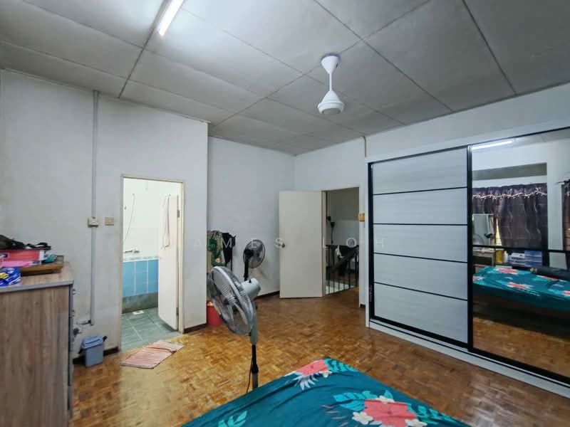 Terraced House for Sale in Taman Pinggiran Senawang (Sungai Gadut) - James Loh - Bedroom - PropertyGuru.com.my