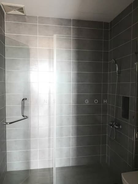 Service Residence for Sale at Paragon Residences @ Straits View - Jensen Goh - Bathroom - PropertyGuru.com.my