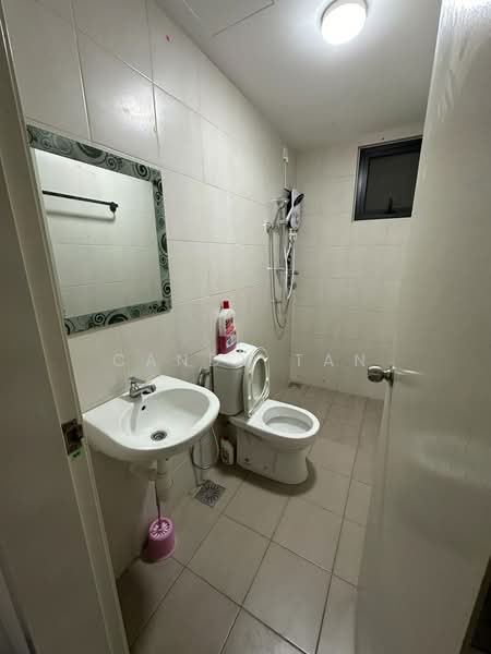 Servis Apartment untuk Disewa di Sensory Residence @ Southville City - Candy Tan - Bathroom - PropertyGuru.com.my